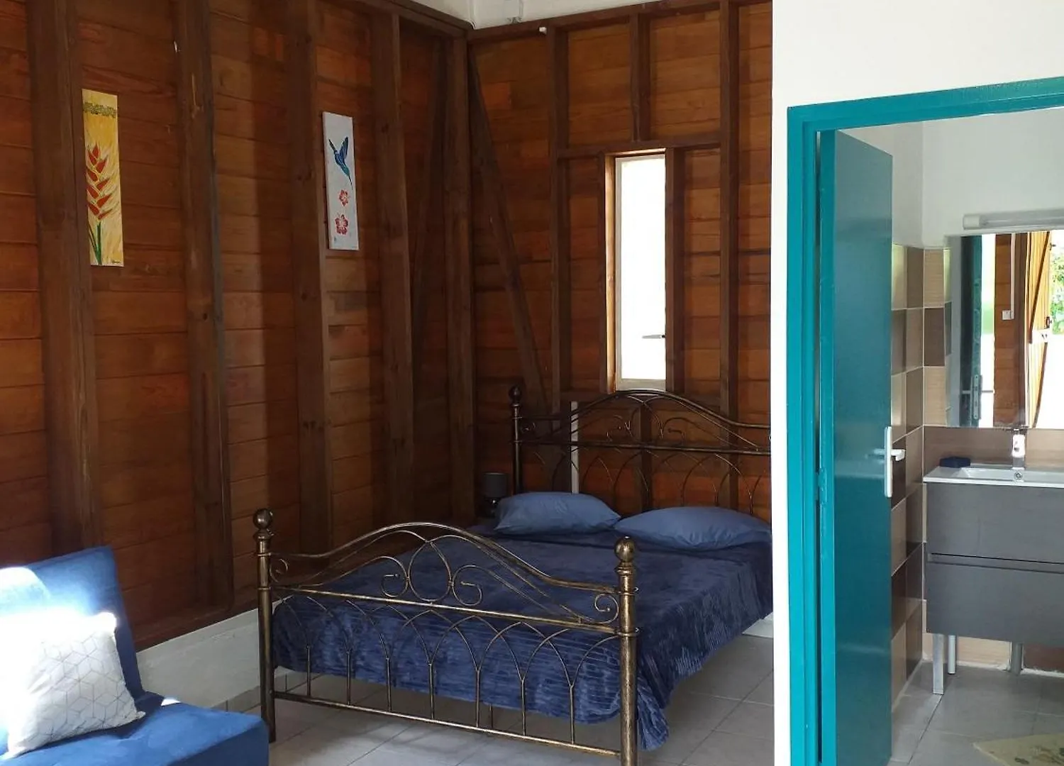 Bungalow Charmant A Chateau Gaillard Avec Piscine Partagee Le Moule Nyaraló